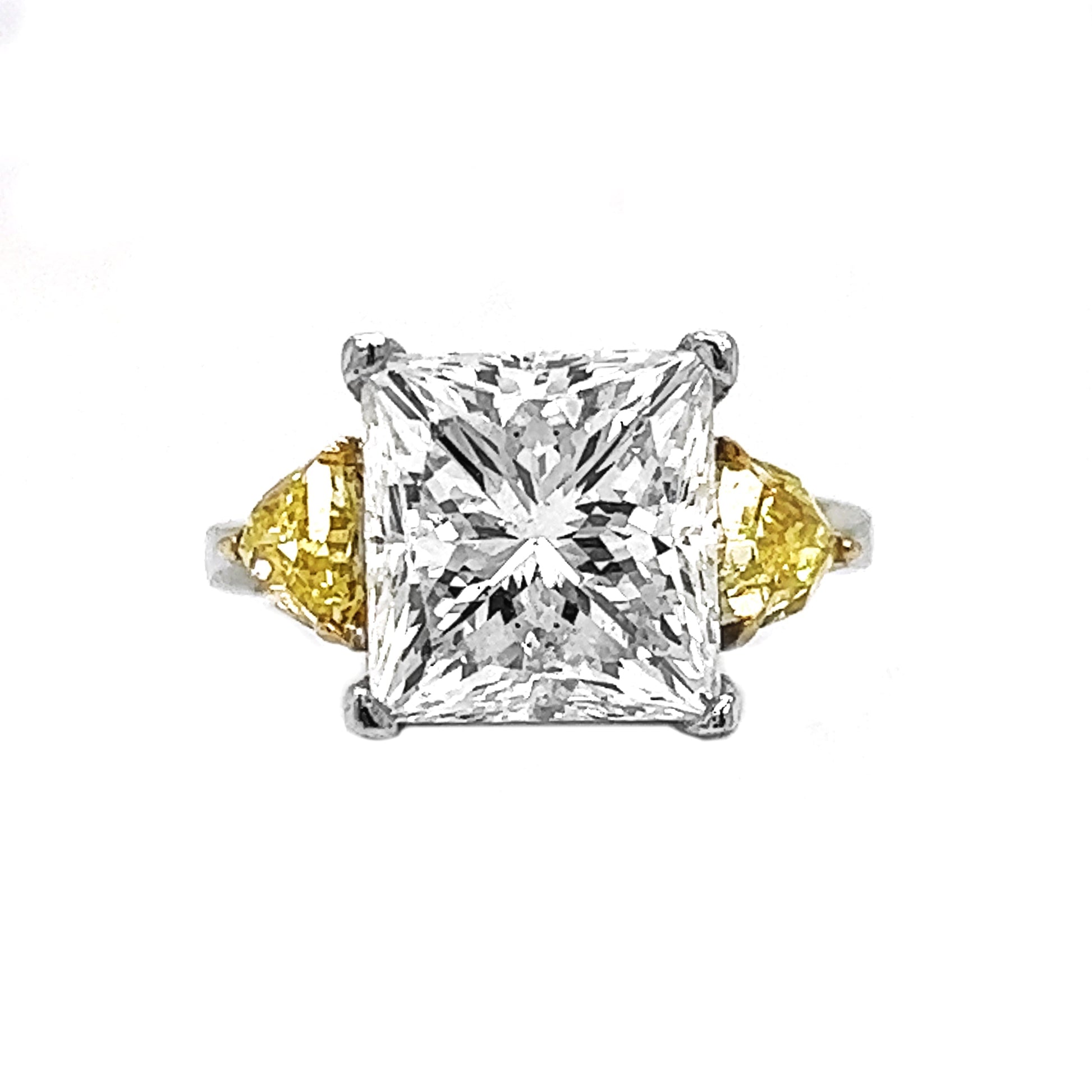 Natural Princess Cut Diamond with Triangle Cut Fancy Yellow 3 Stone Ring, in White Gold - Pre-owned