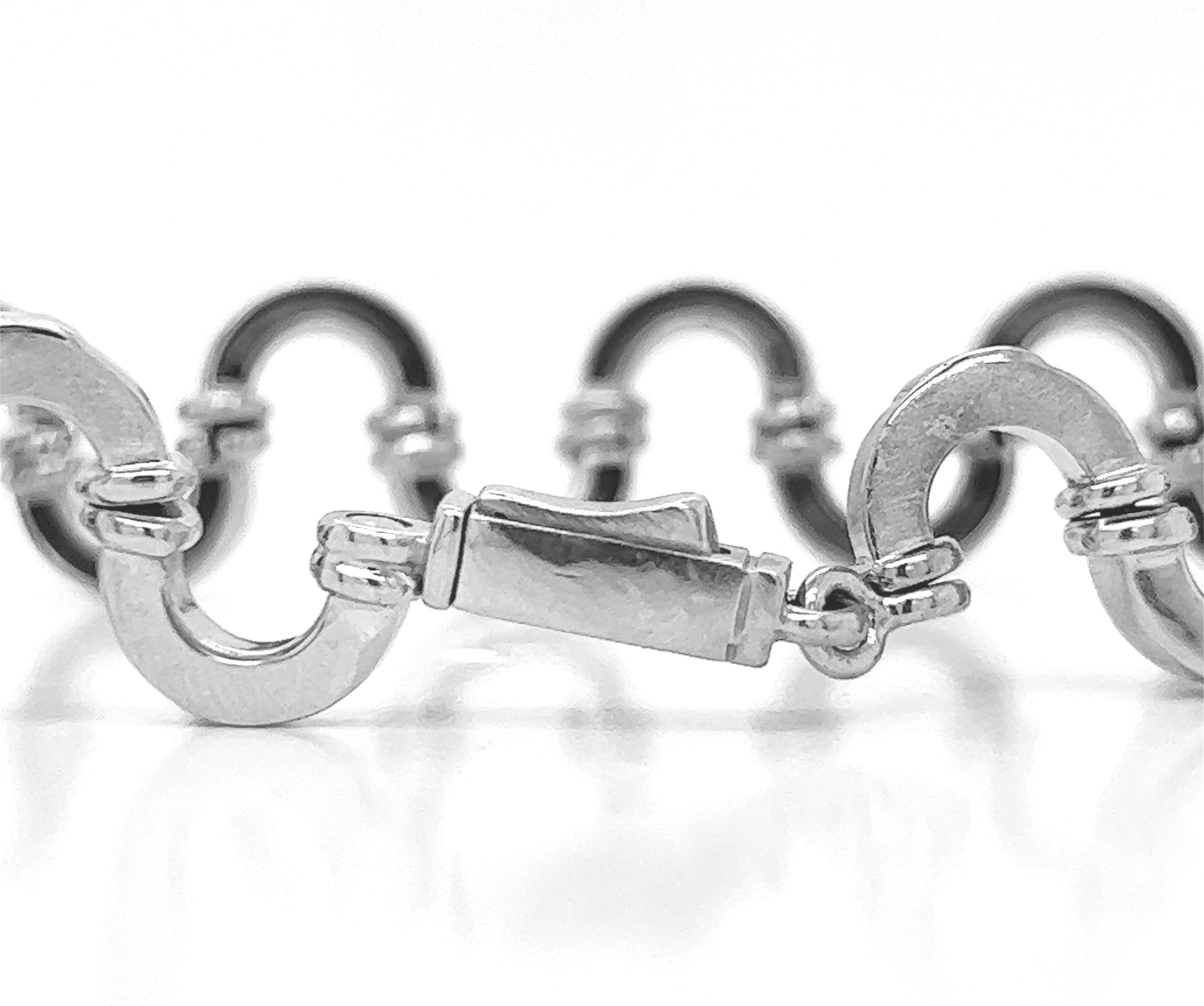 Contemporary White Gold Cocktail Bracelet - Pre-owned