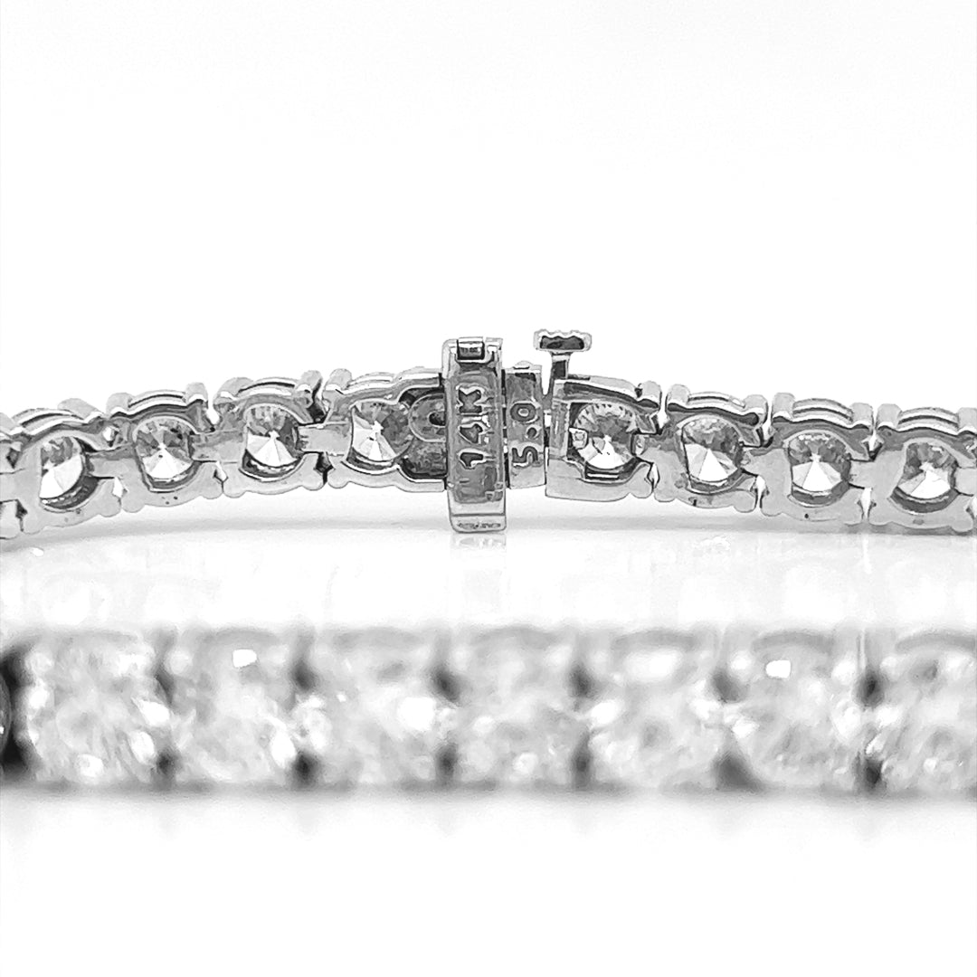 17 Carat Natural Round Diamond Tennis Bracelet, in White Gold