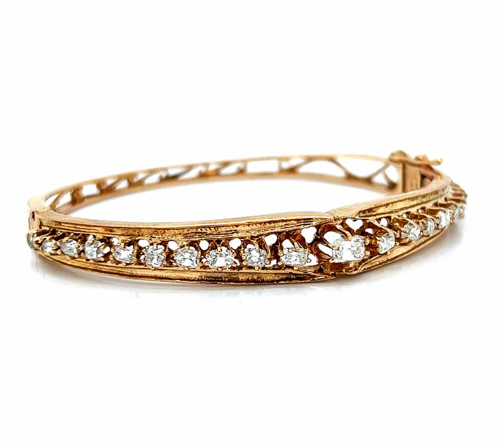 Natural Cushion and Oval Diamond Vintage Bangle, in Yellow Gold - Pre-owned