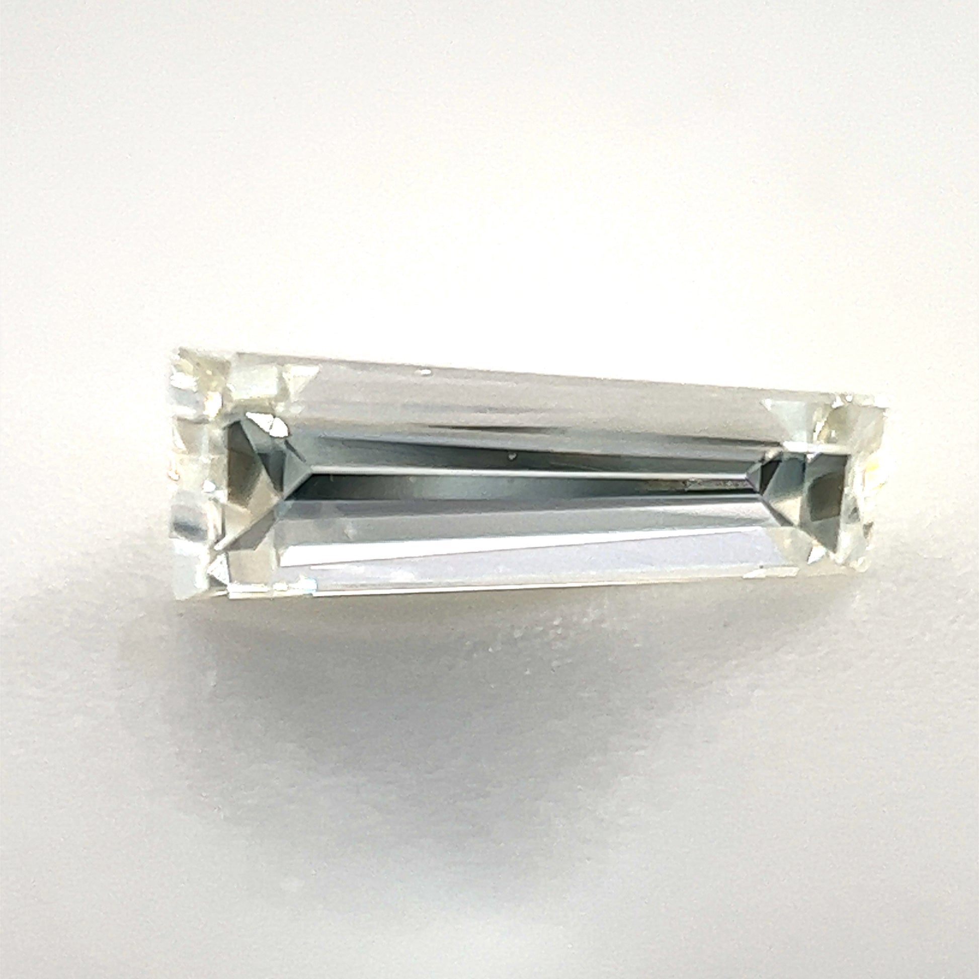 0.48 ct Diamond Baguette Cut H VS1 (NON CERT)