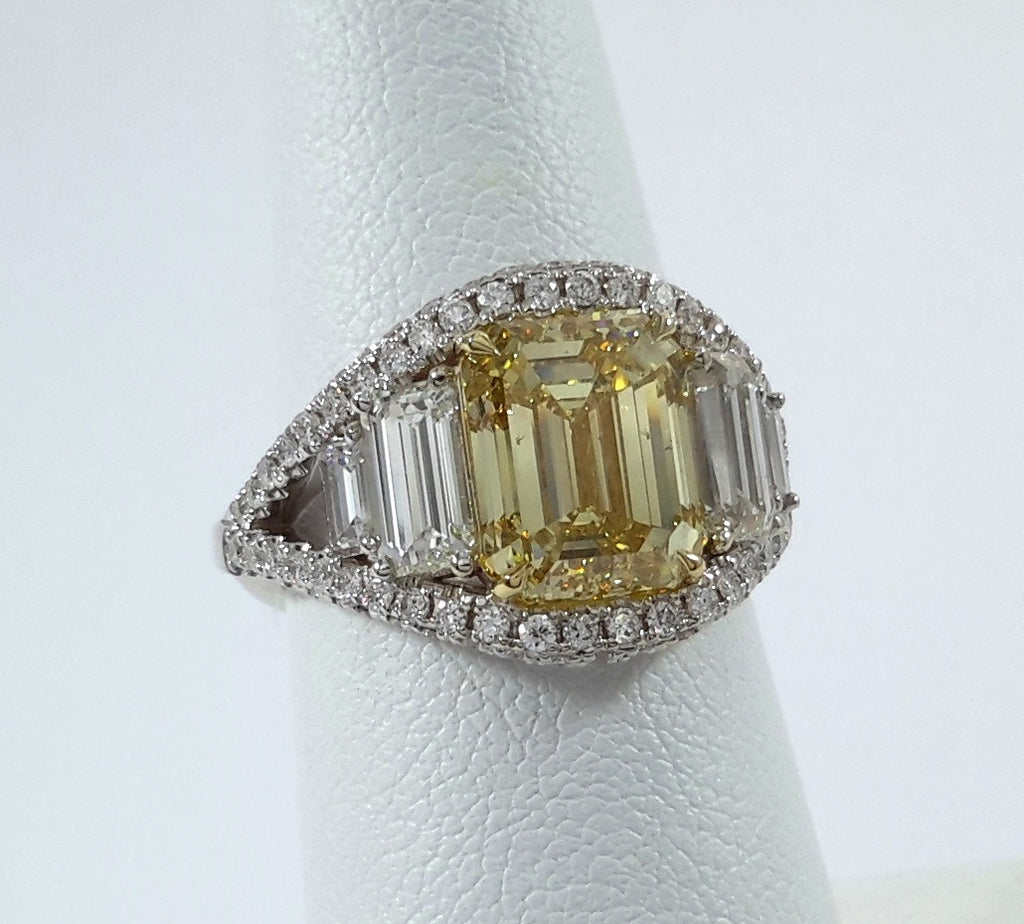4.01 ct Diamond Emerald Cut FIY SI1 (GIA) 16910050