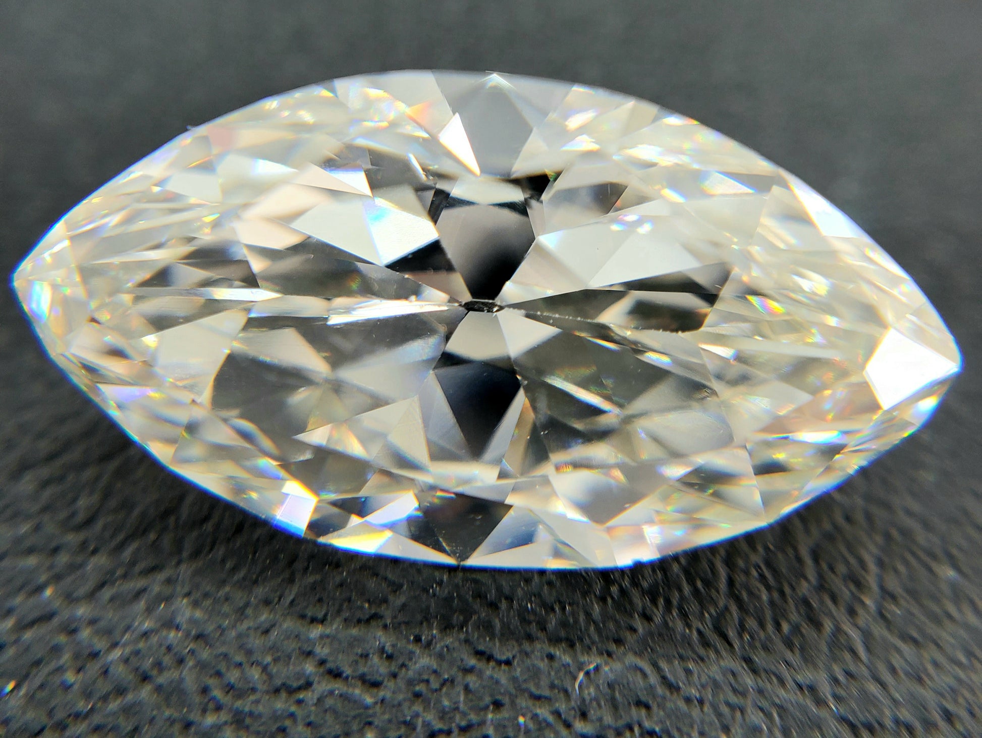 5.9 ct Diamond Marquise Cut L VS1 (GIA) 5202689250