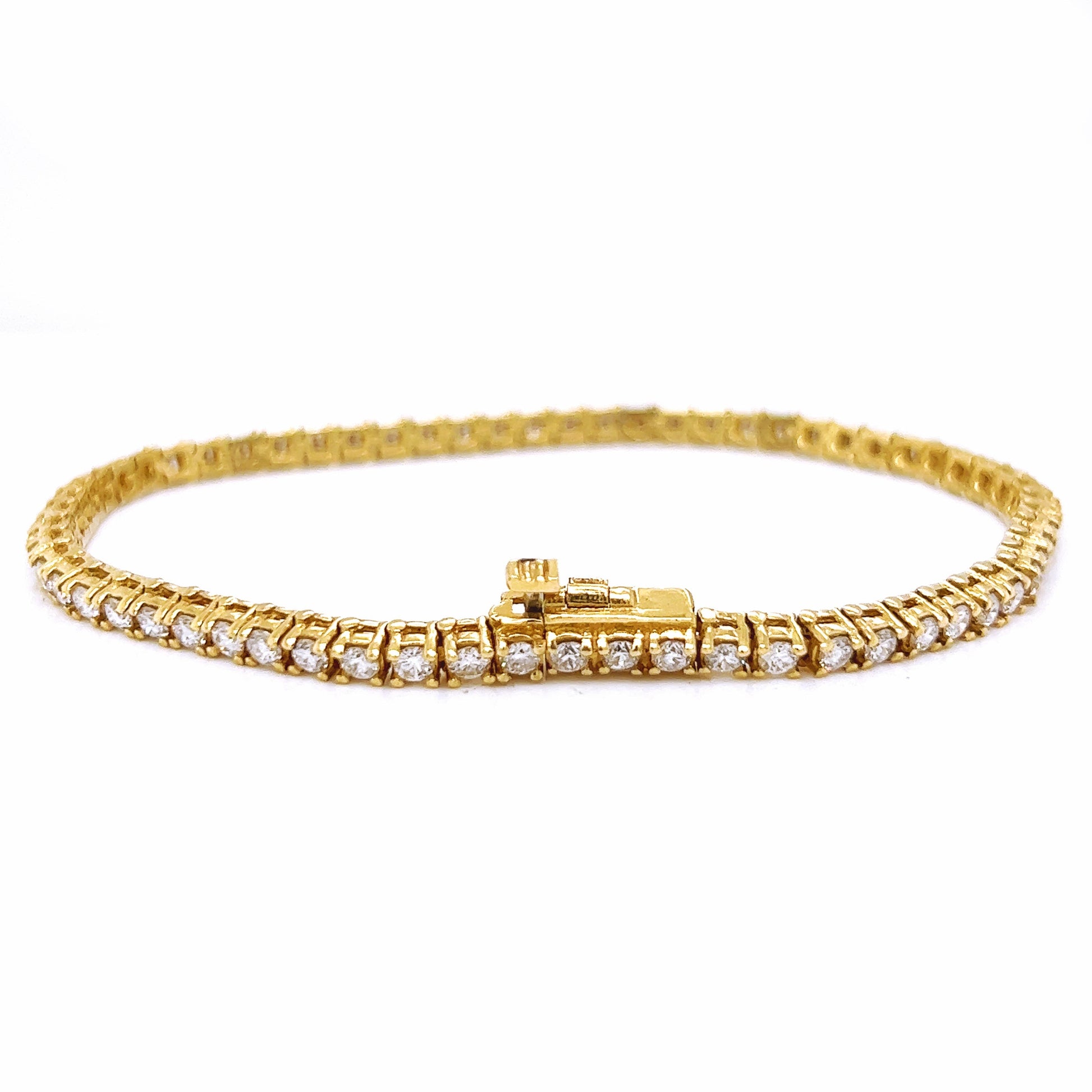 Natural Round Diamond Tennis Bracelet, in Yellow Gold
