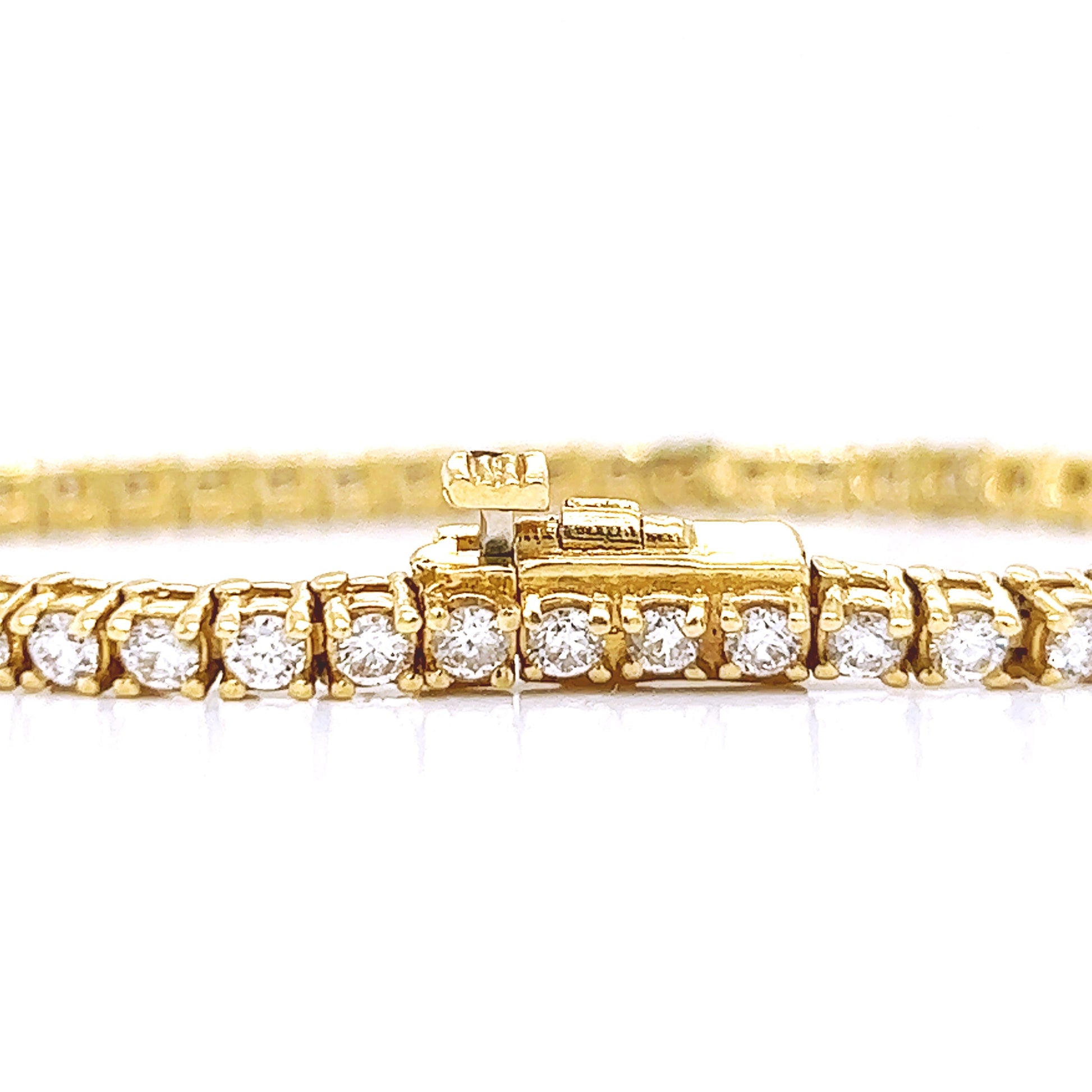 Natural Round Diamond Tennis Bracelet, in Yellow Gold