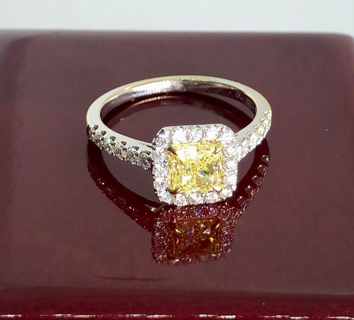 0.68 ct Diamond PR FY VS2 (EGLUSA) US 92065172