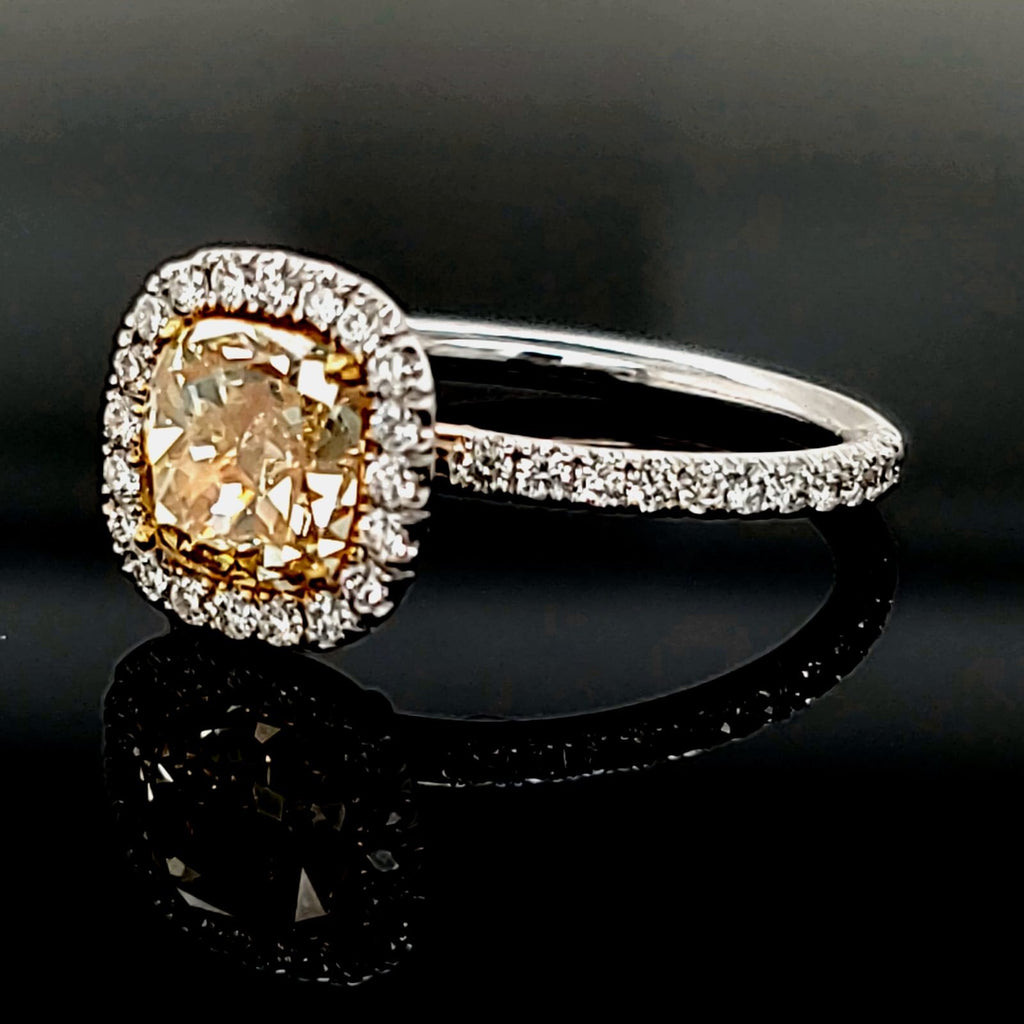 1.76 ct Diamond Cushion Cut FIY VS1 (EGLUSA) US 918638201D