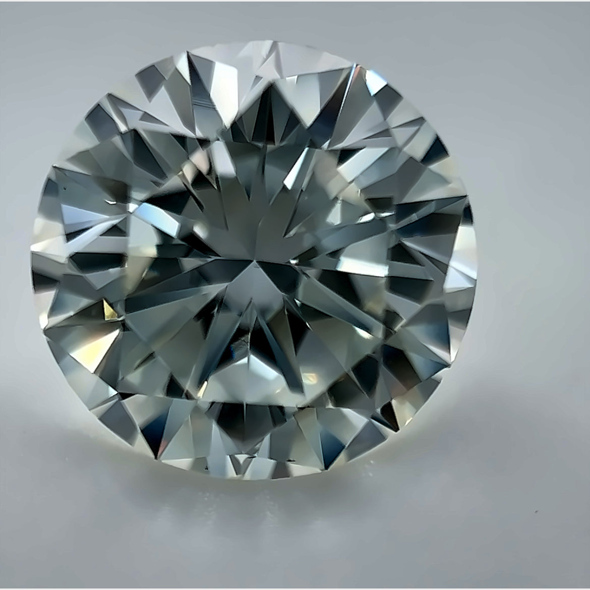 3.04 ct Diamond Round Cut H VS1 (EGLUSA) US910530825D