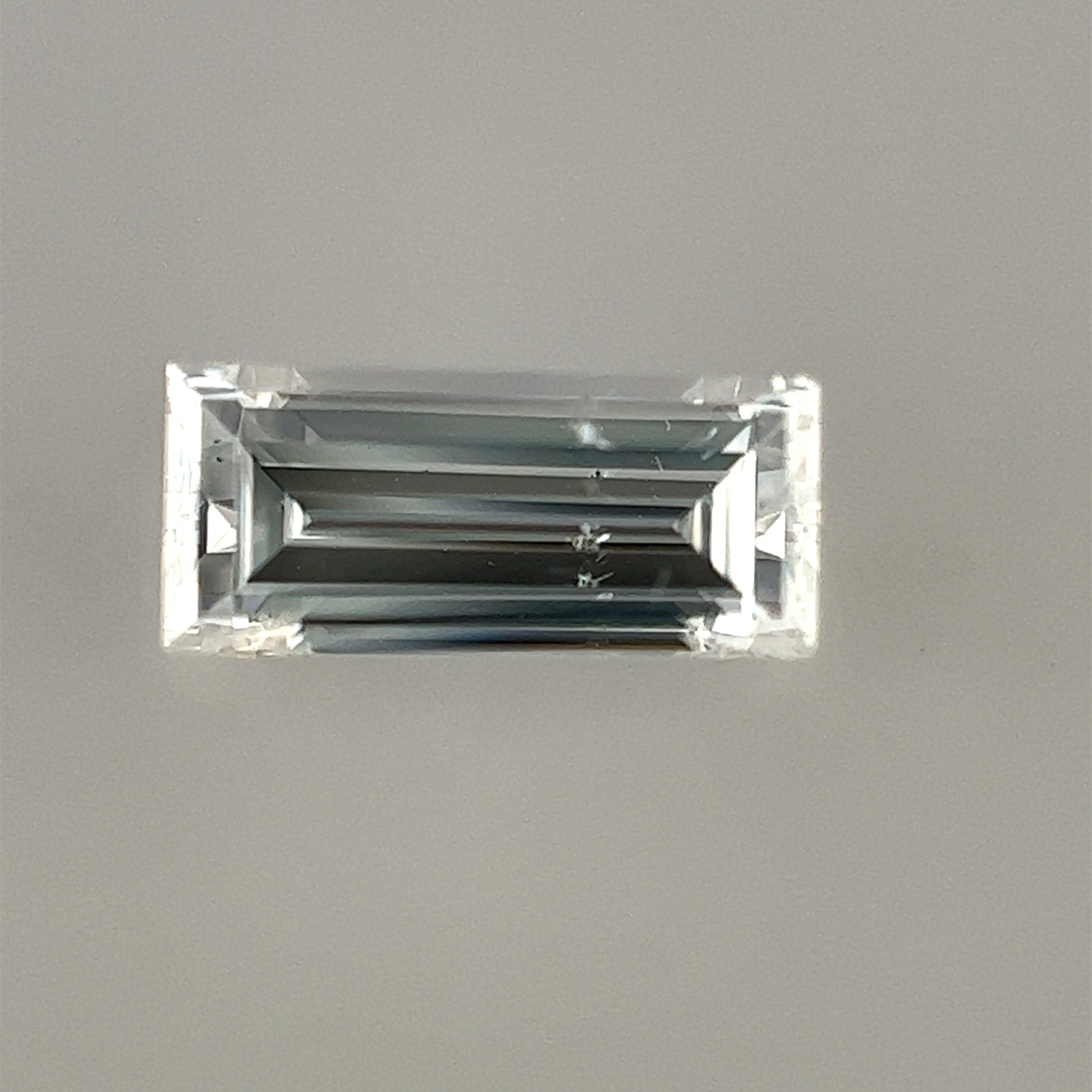 0.6 ct Diamond Baguette Cut E SI2 (NON CERT)