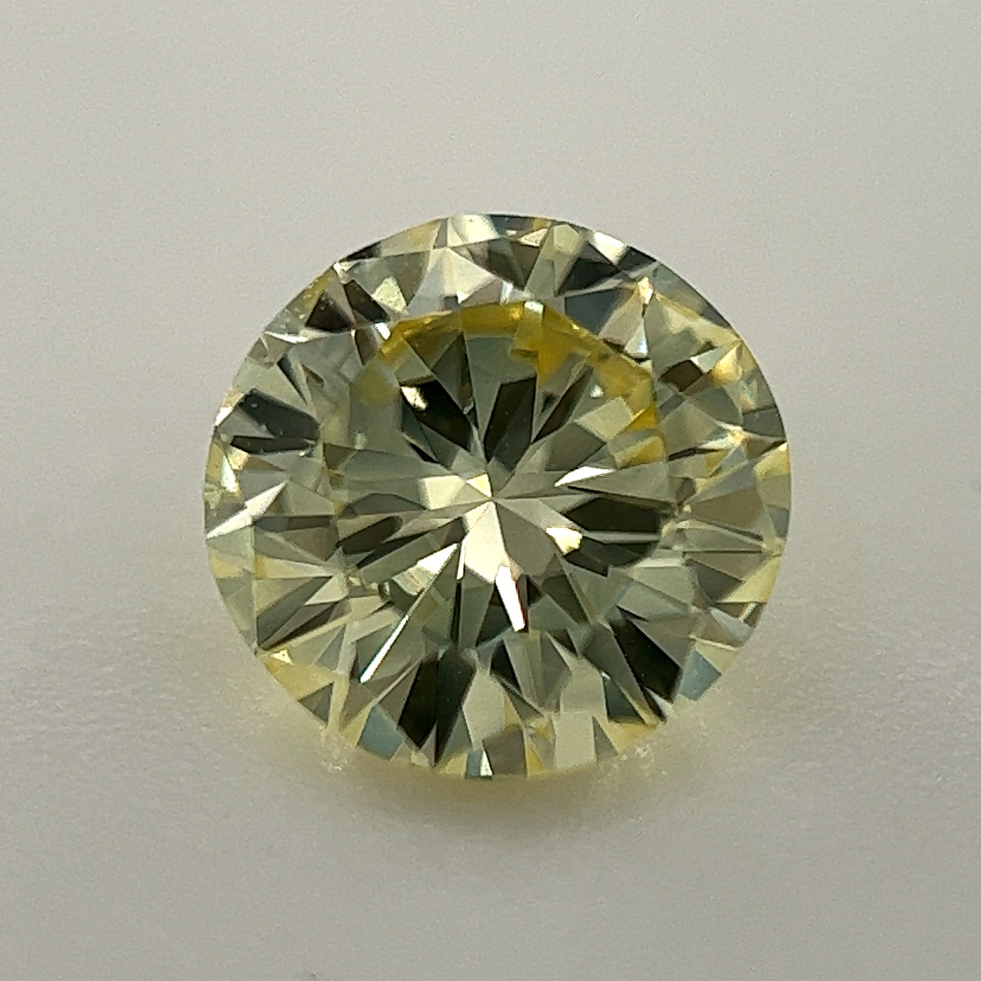 0.84 ct Diamond Round Cut U VVS2 (GIA) 2195935423