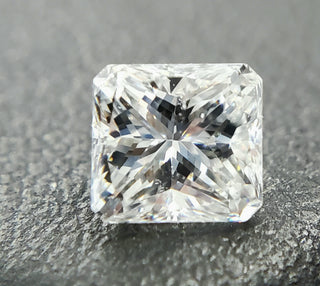 0.51 ct Diamond RA H SI2 (NON CERT)