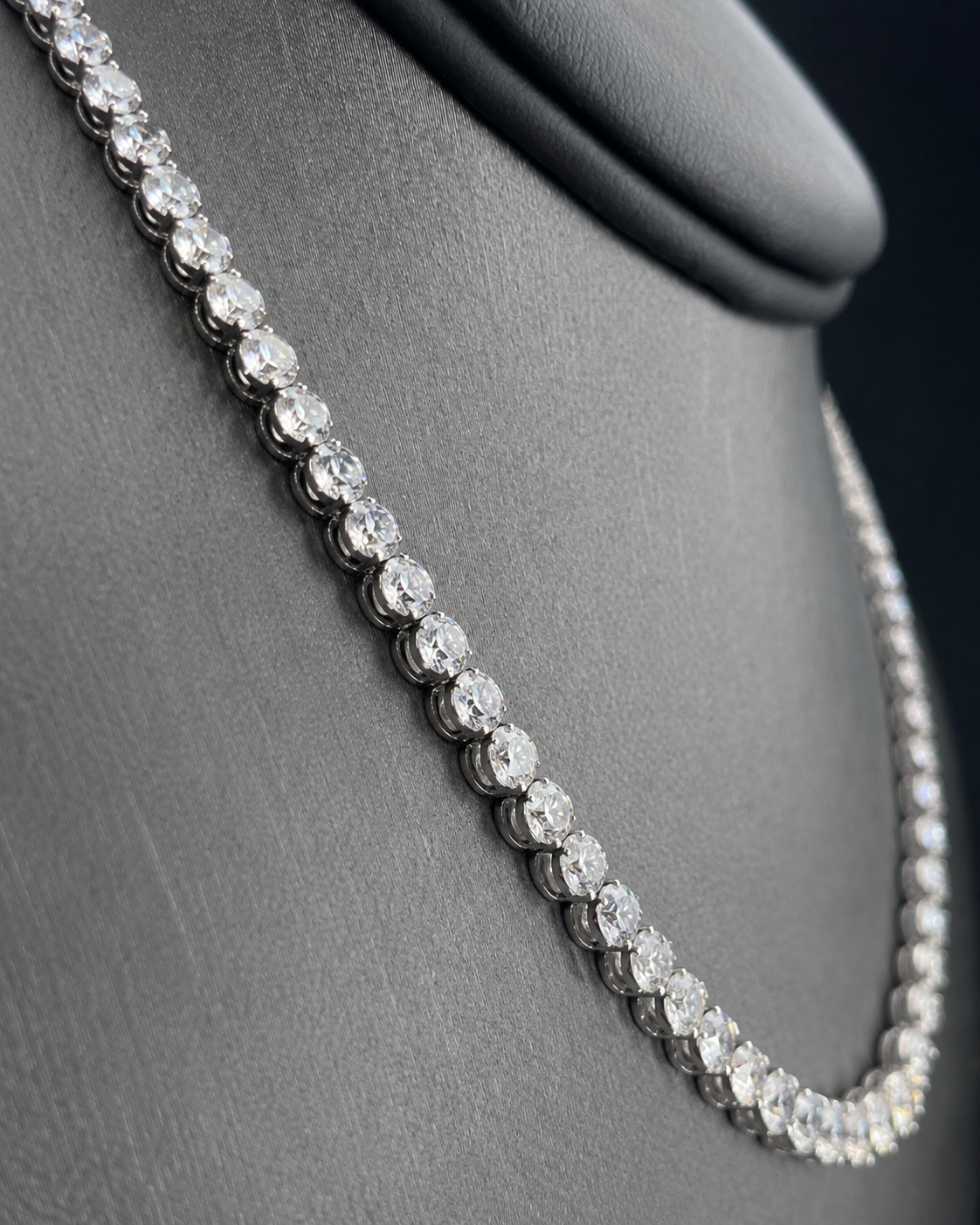 Natural Diamond Bezel Rivera Graduating Necklace 18KT White Gold