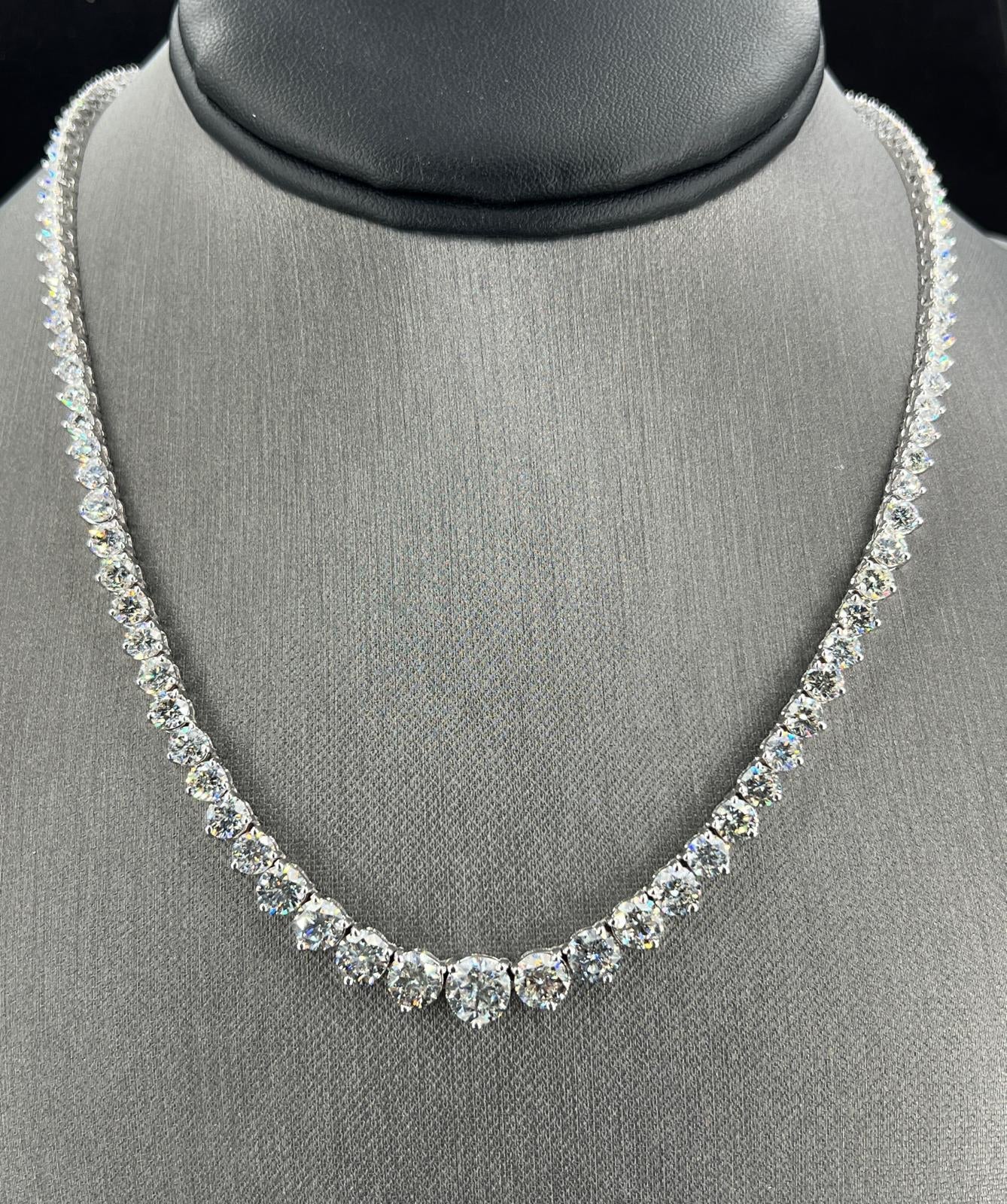 Natural Diamond Rivera Graduating Necklace, in White Gold