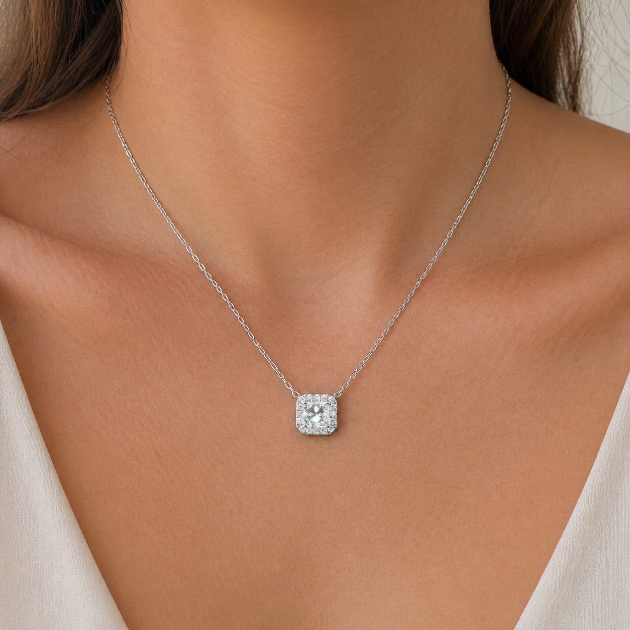 Natural Diamond Halo Pendant 18KT White Gold