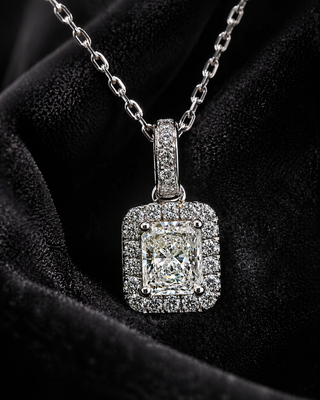 Natural Diamond Halo Pendant 18KT White Gold