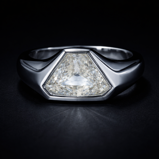 Natural Triangle Diamond Superman Solitaire Platinum Ring