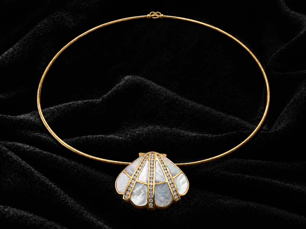Natural Diamond Mother of Pearl Cocktail Necklace Pendant 14KT Yellow Gold