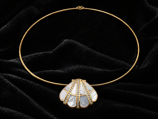 Natural Diamond Mother of Pearl Cocktail Necklace Pendant 14KT Yellow Gold