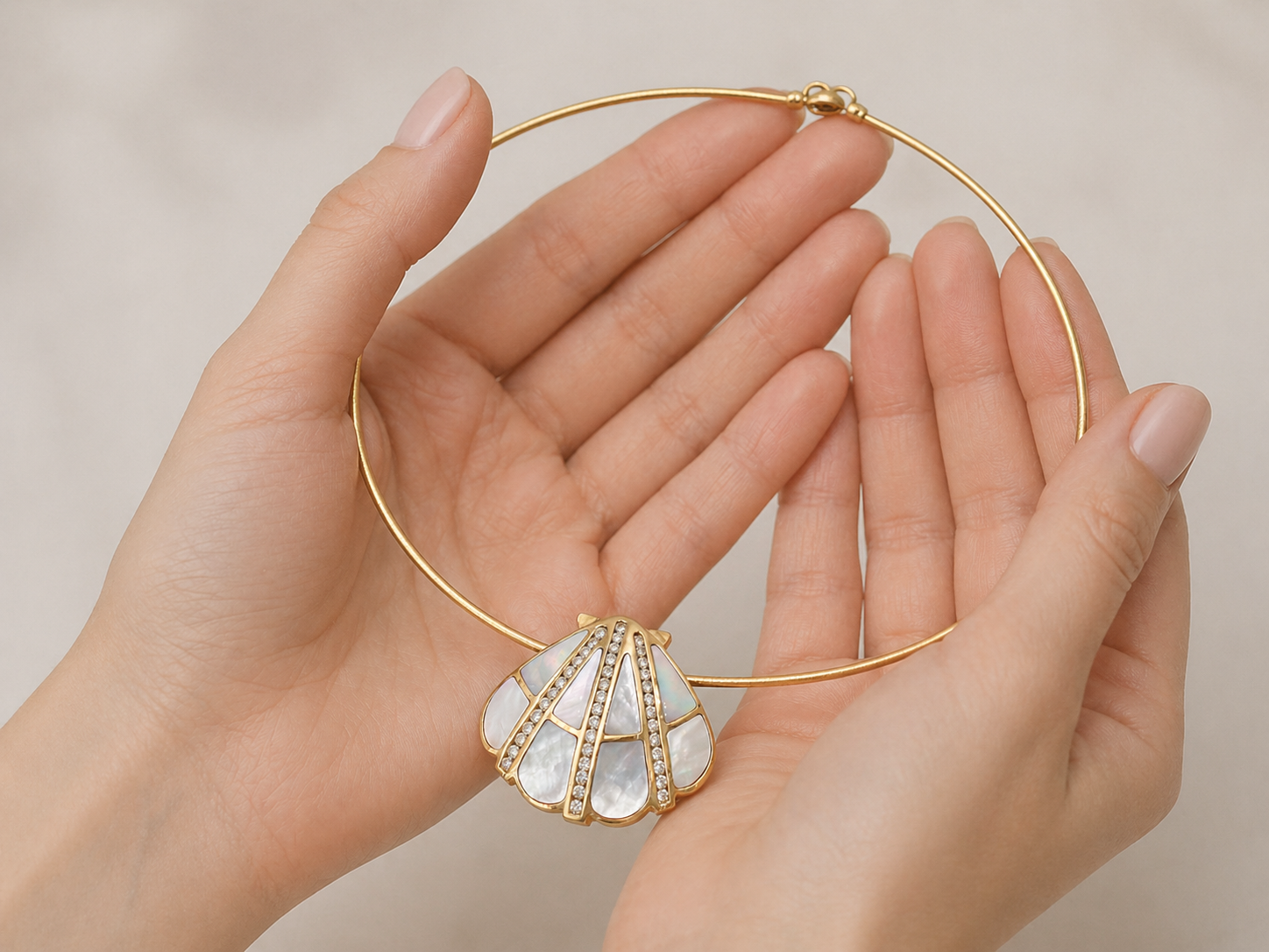 Natural Diamond Mother of Pearl Cocktail Necklace Pendant 14KT Yellow Gold