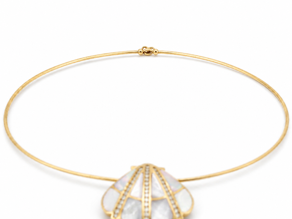 Natural Diamond Mother of Pearl Cocktail Necklace Pendant 14KT Yellow Gold