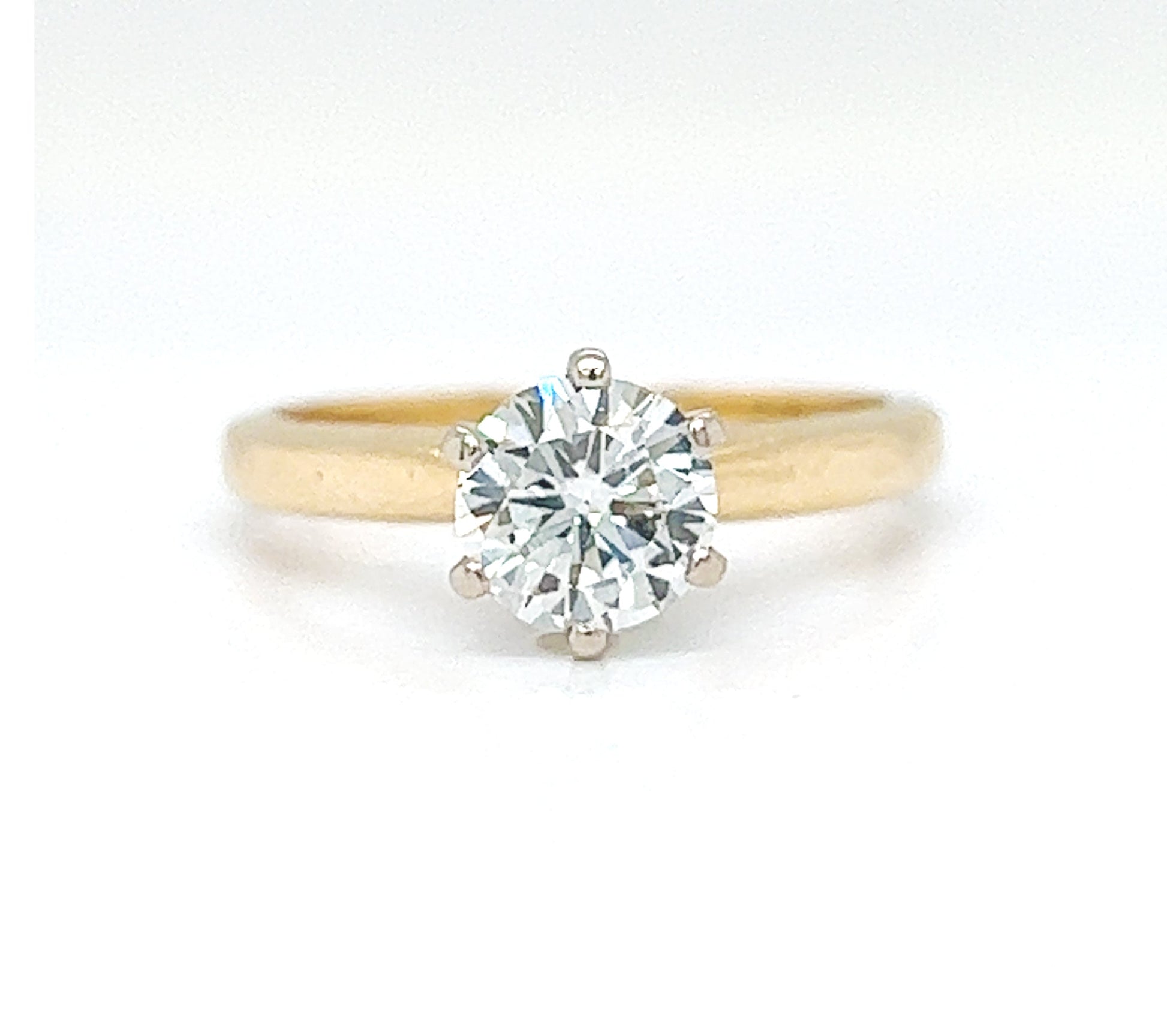 Natural Round Diamond Solitaire Bridal Ring, in Yellow Gold - Pre-owned
