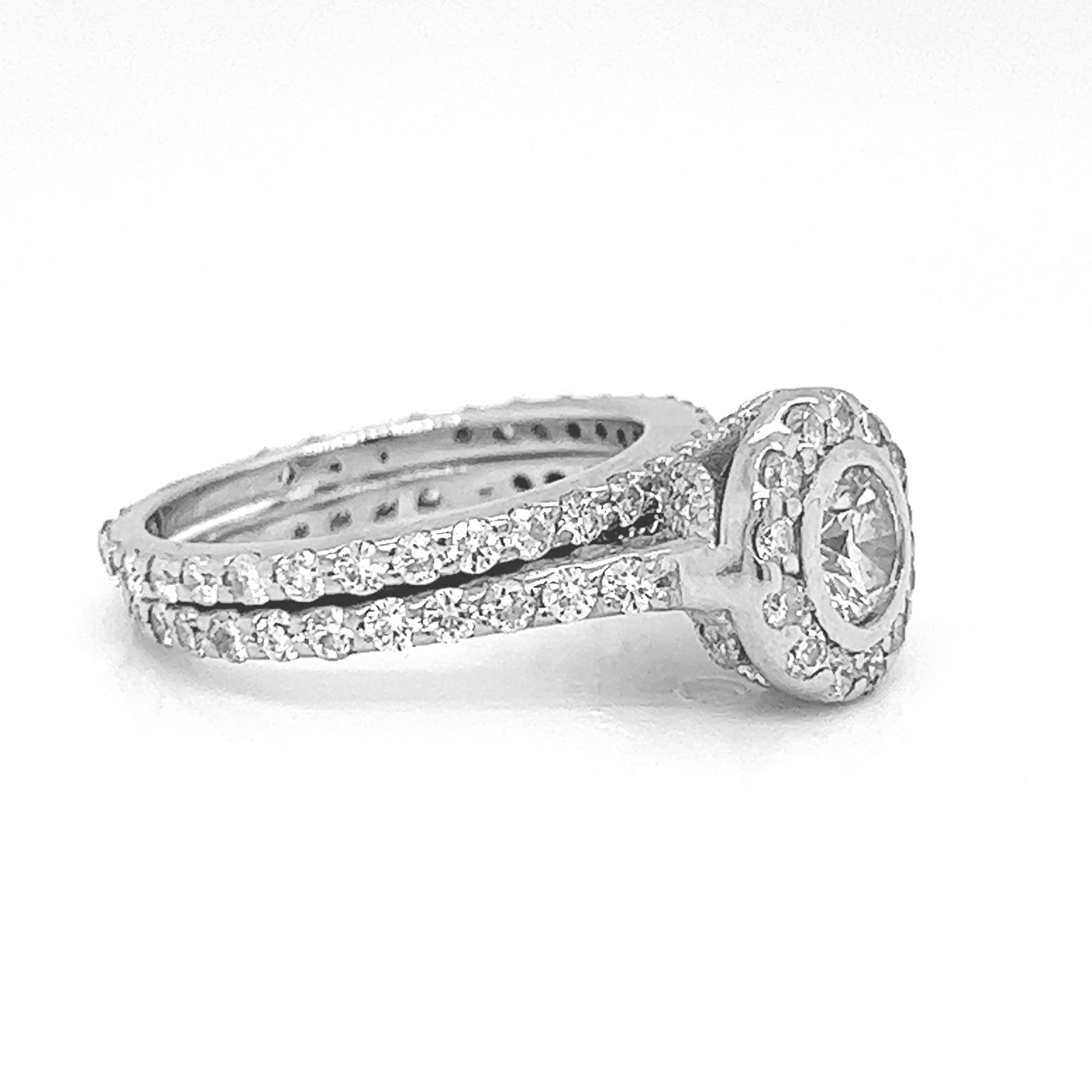 Natural Round Diamond Halo Bridal Band Ring, in White Gold - Pre-owned