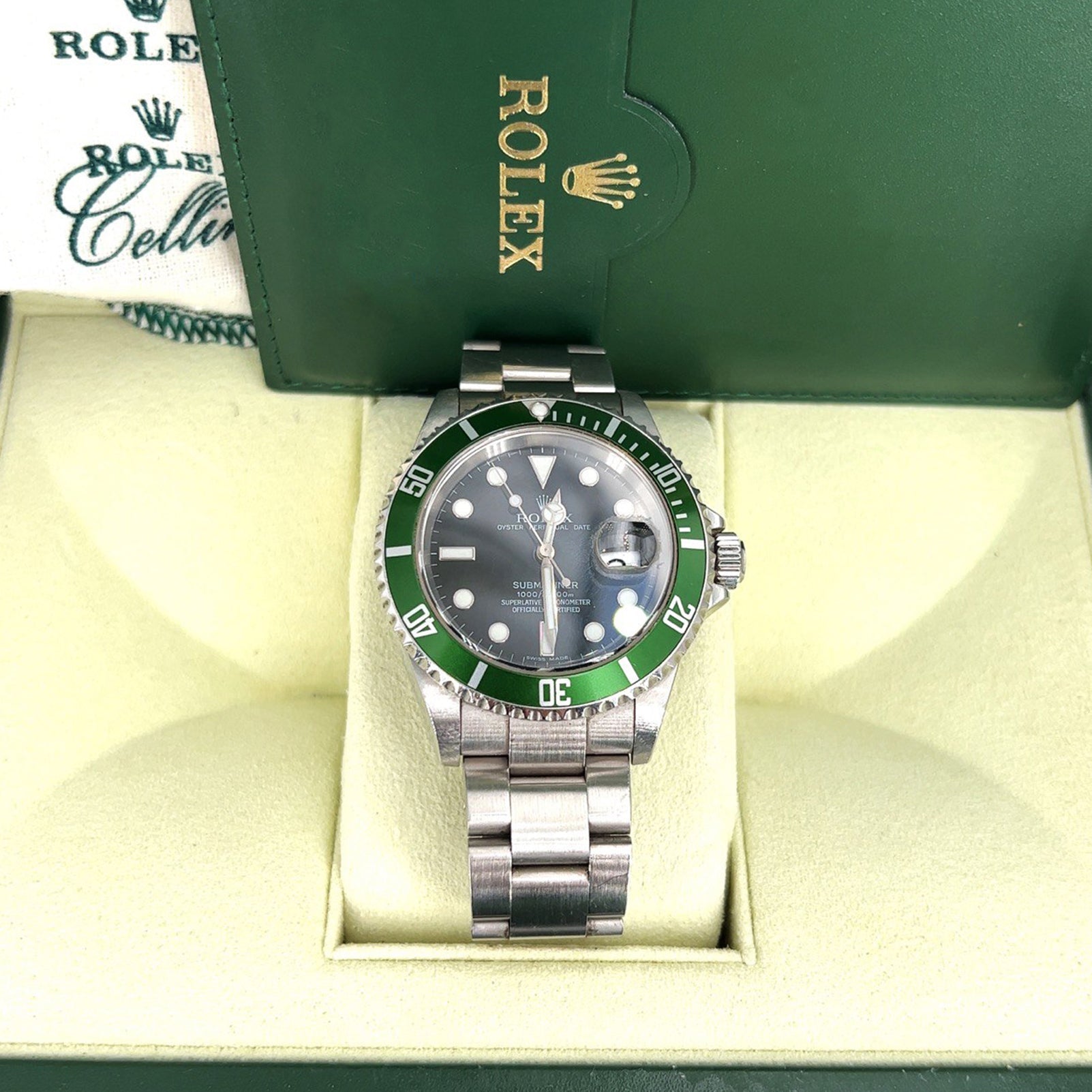 Rolex 50th Anniversary Green Submariner, D Serial, Complete Set - Pre-owned