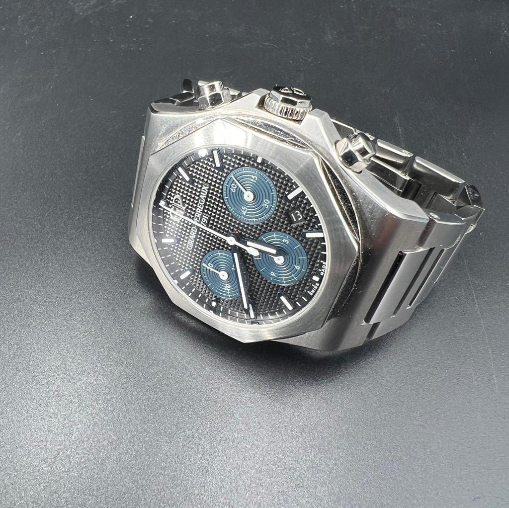 Girard Perregaux Laureato Stainless Steel 42mm Watch 81020-11-631-11A – Pre-owned
