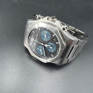 Girard Perregaux Laureato Stainless Steel 42mm Watch 81020-11-631-11A – Pre-owned