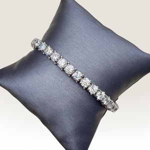 19 Carat Natural Round Cut Diamond Tennis Bracelet, in White Gold