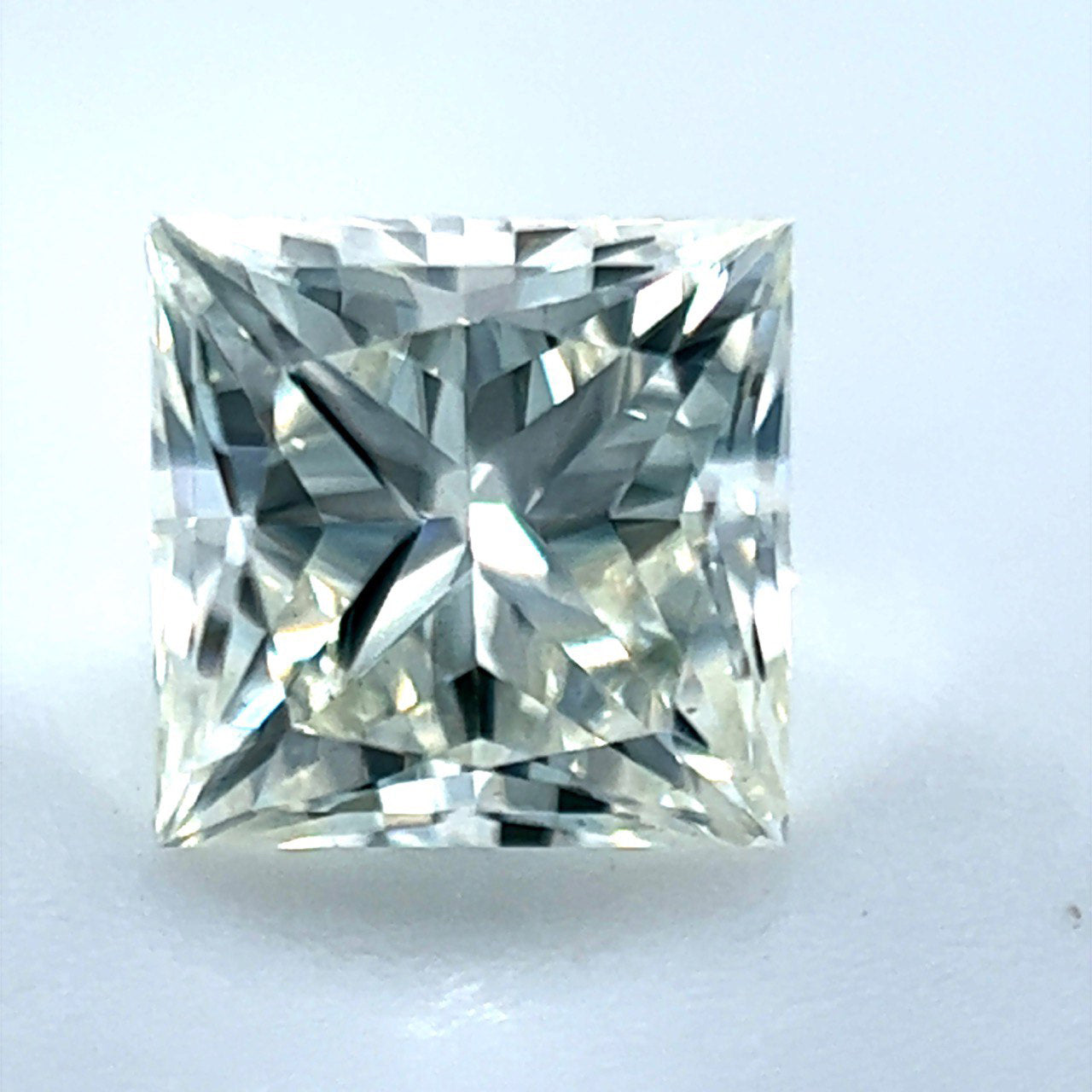 0.77 ct Diamond PR H VS1 (EGLUSA) US 923948201D