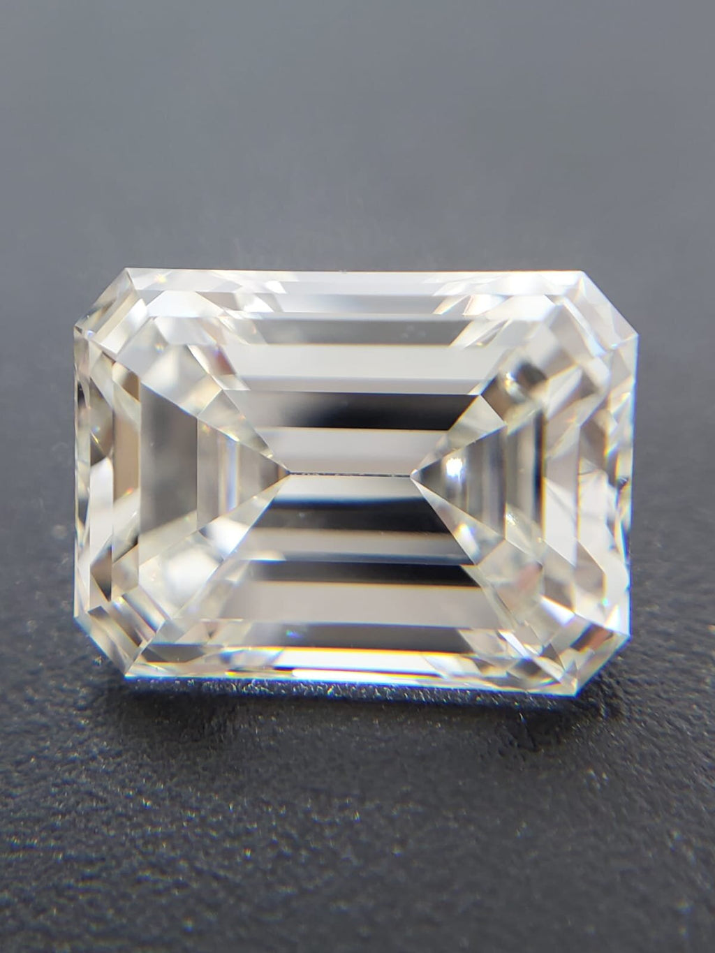 3.3 ct Diamond Emerald Cut I VVS2 (GIA) 5191711956