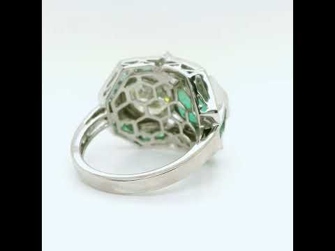 Natural Round Diamonds and Green Emeralds Cocktail Ring, in White Gold